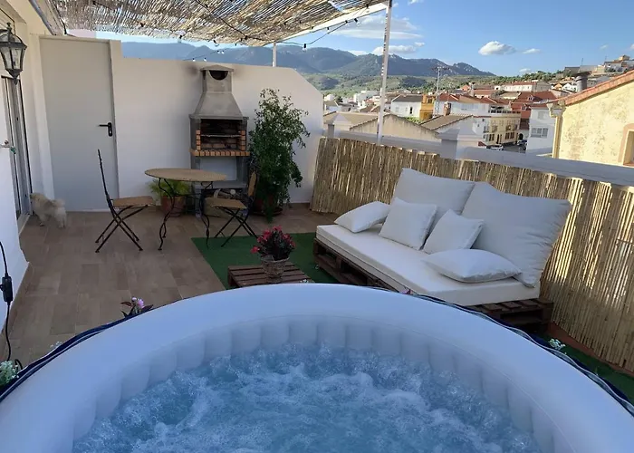 Apartamentos Cazorla-Alcon